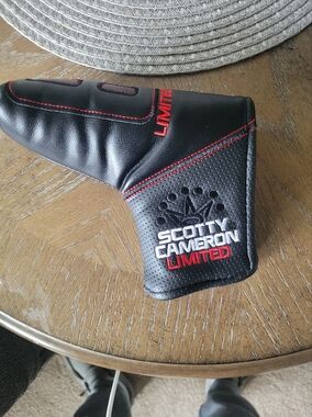 Scotty Cameron Black & Red Blade Putter Head Cover